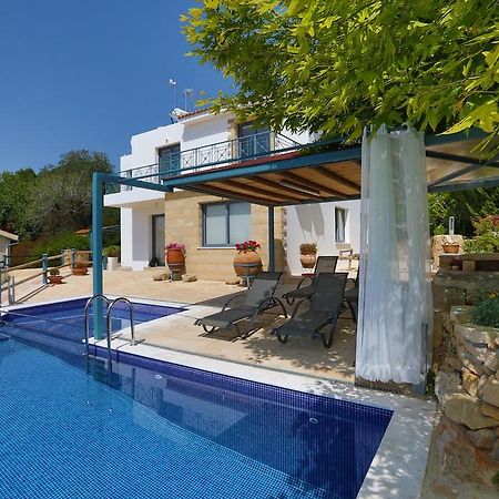 Villa Infinite Blu Paphos Bagian luar foto