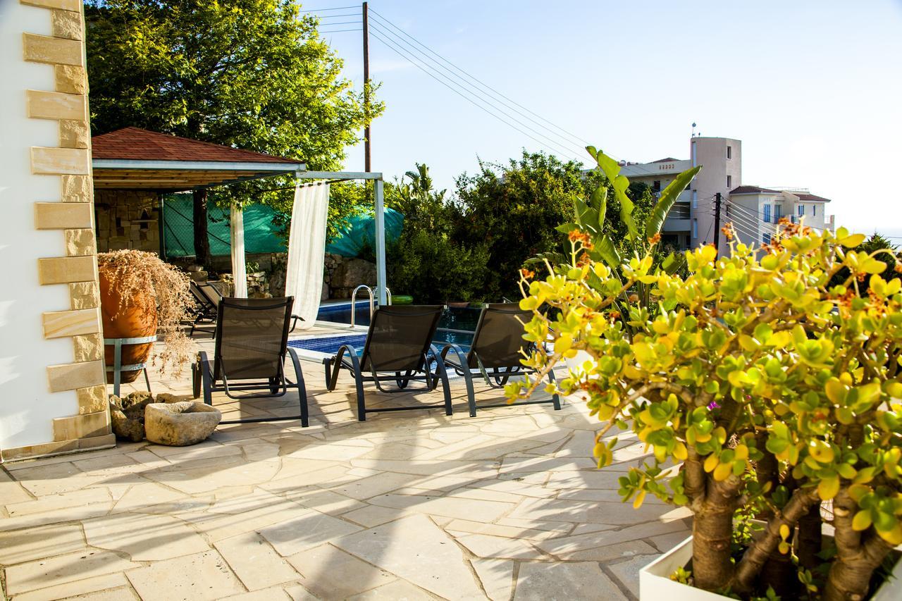 Villa Infinite Blu Paphos Bagian luar foto