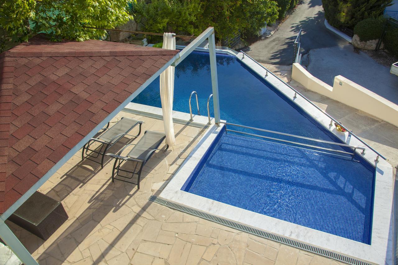 Villa Infinite Blu Paphos Bagian luar foto